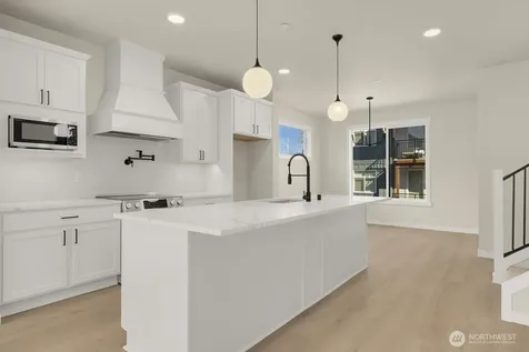 16823 Alder Way Lynnwood WA 98037