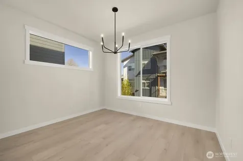 16823 Alder Way Lynnwood WA 98037