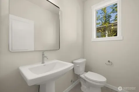 16823 Alder Way Lynnwood WA 98037