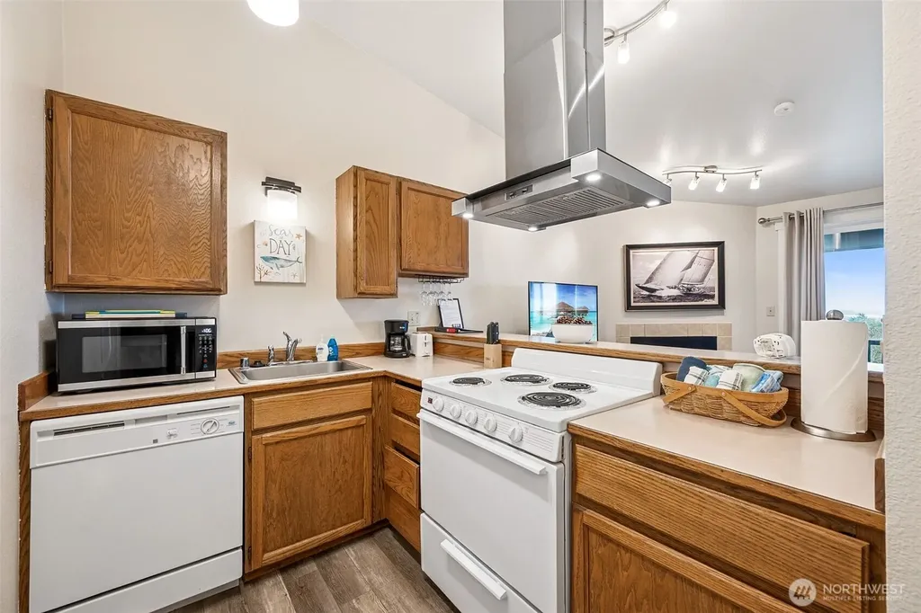 835 Ocean Shores Boulevard NW Ocean Shores WA 98569
