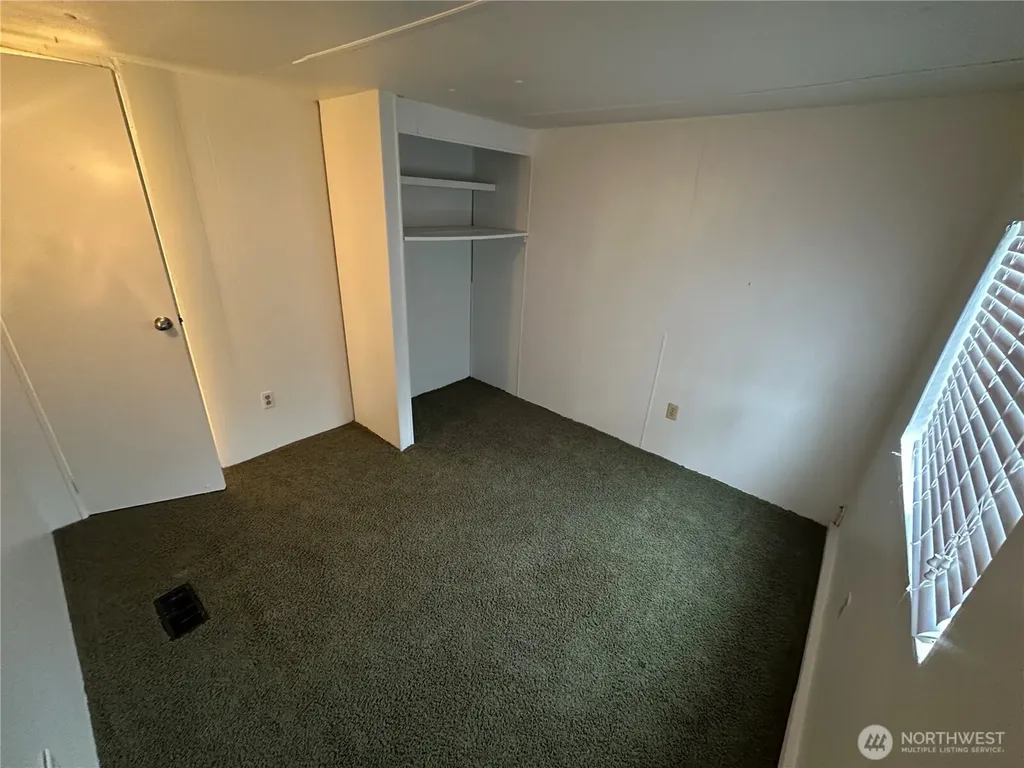 4205 Auburn Way S Auburn WA 98092