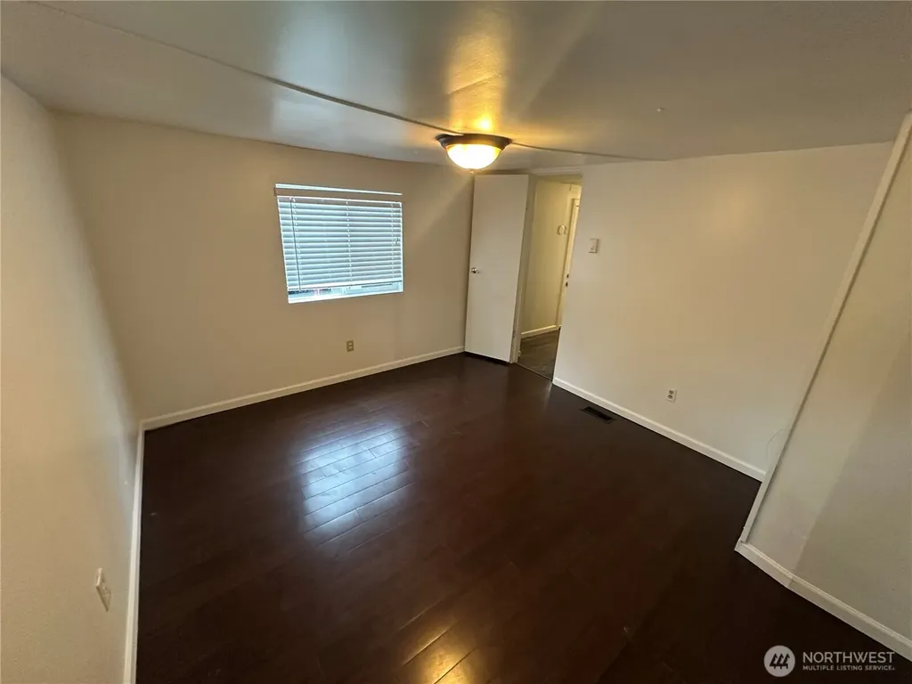 4205 Auburn Way S Auburn WA 98092