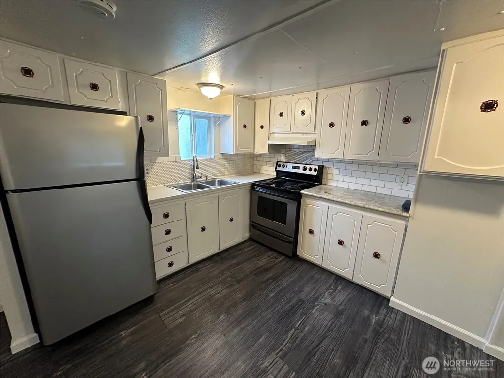 4205 Auburn Way S Auburn WA 98092