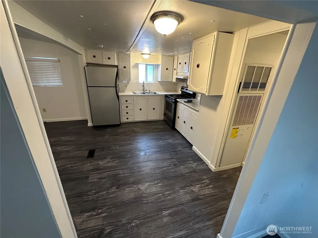4205 Auburn Way S Auburn WA 98092