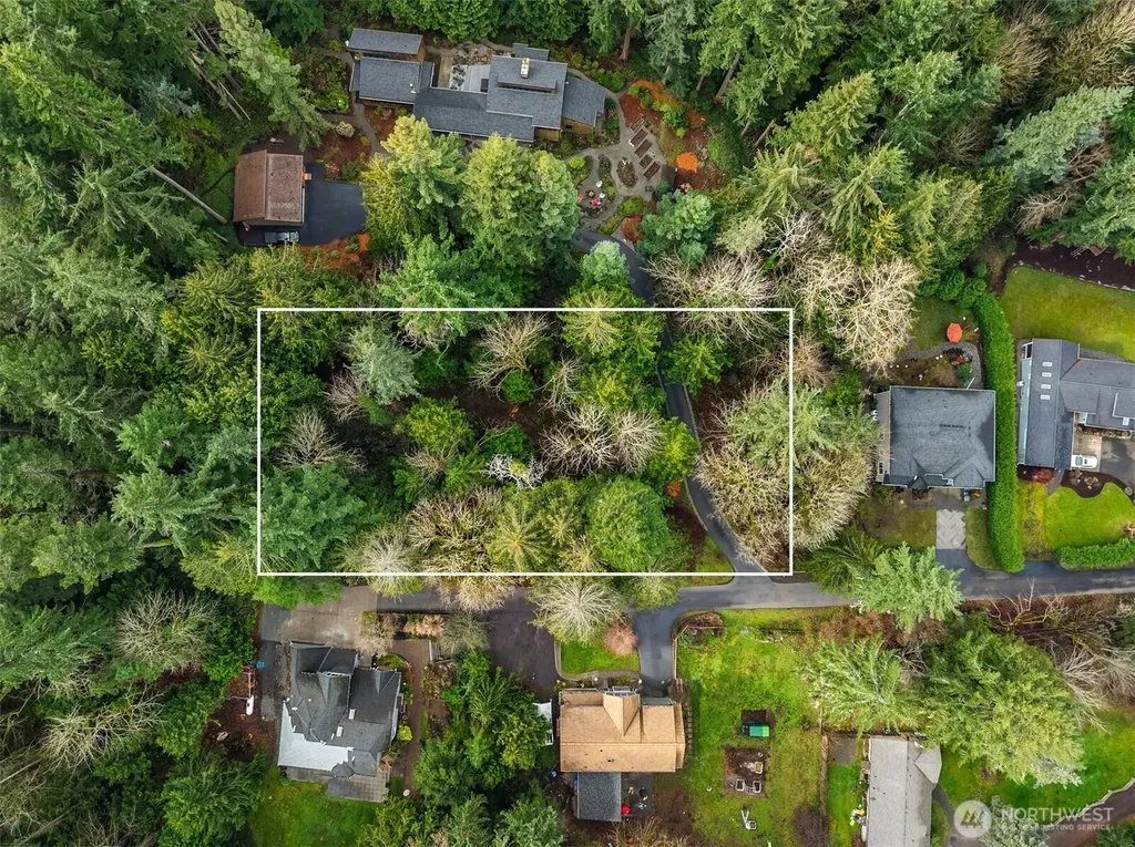 9351 Moss Lane NE Bainbridge Island WA 98110