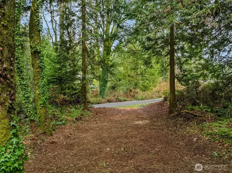 9351 Moss Lane NE Bainbridge Island WA 98110
