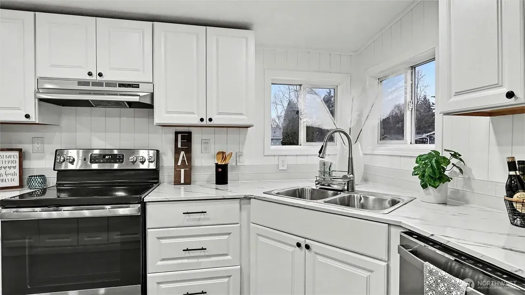 704 87th Avenue NE Lake Stevens WA 98258