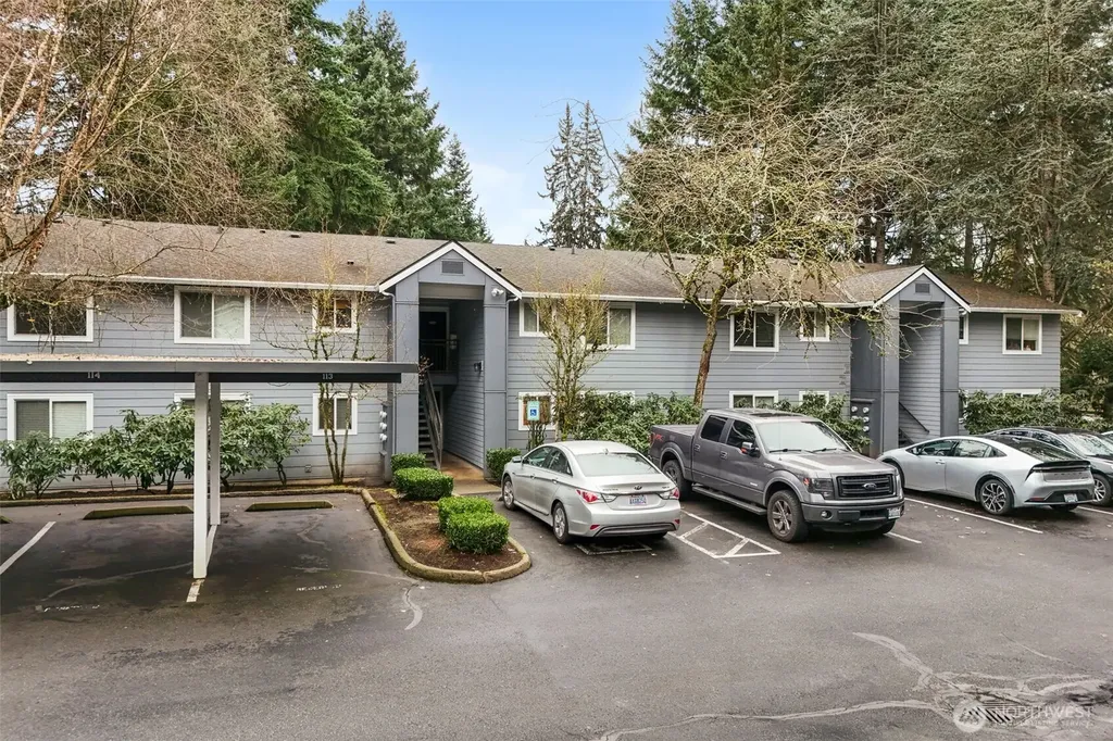 10014 NE 127th Place Kirkland WA 98034