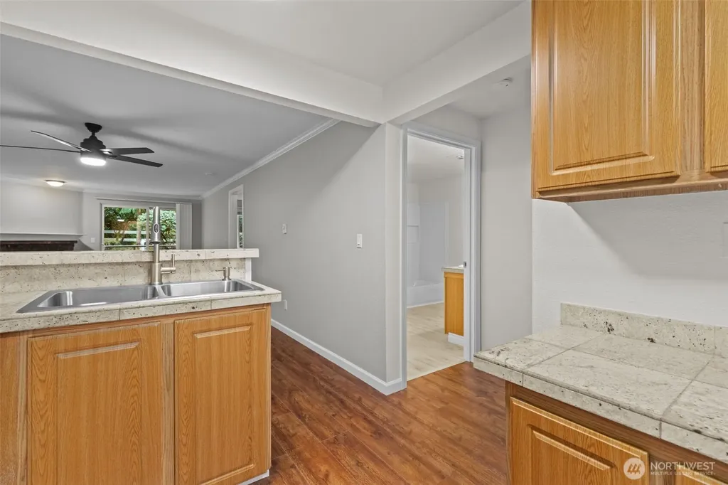 10014 NE 127th Place Kirkland WA 98034