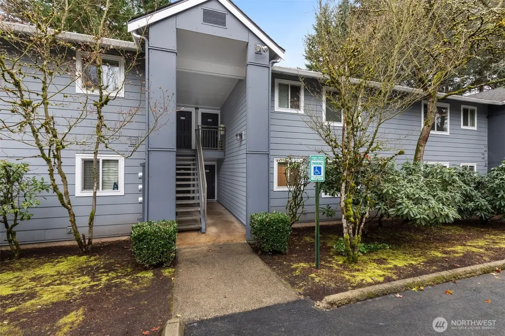 10014 NE 127th Place Kirkland WA 98034