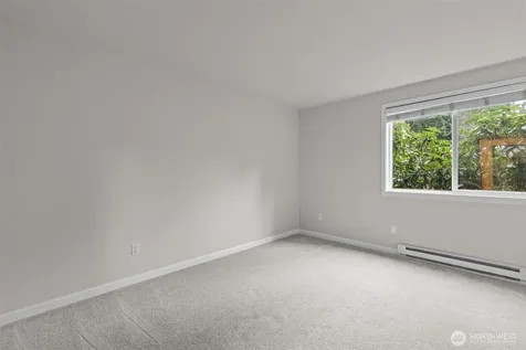10014 NE 127th Place Kirkland WA 98034