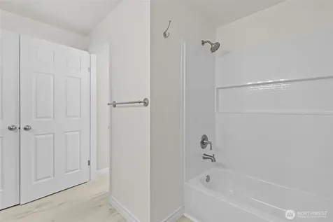 10014 NE 127th Place Kirkland WA 98034