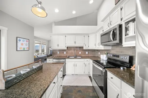 712 Vista View Place East Wenatchee WA 98802