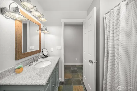 712 Vista View Place East Wenatchee WA 98802