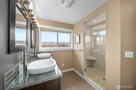 712 Vista View Place East Wenatchee WA 98802