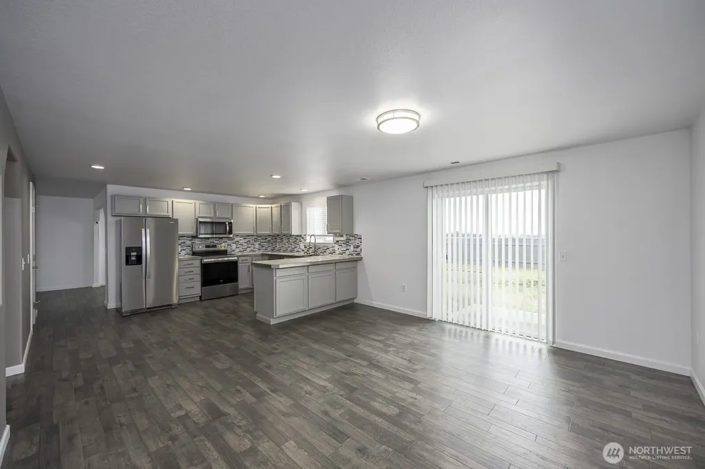 1516 S Husky Drive Moses Lake WA 98837