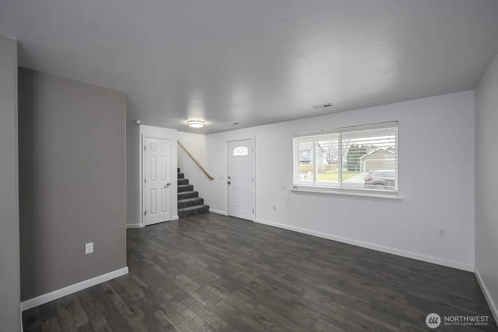 1516 S Husky Drive Moses Lake WA 98837
