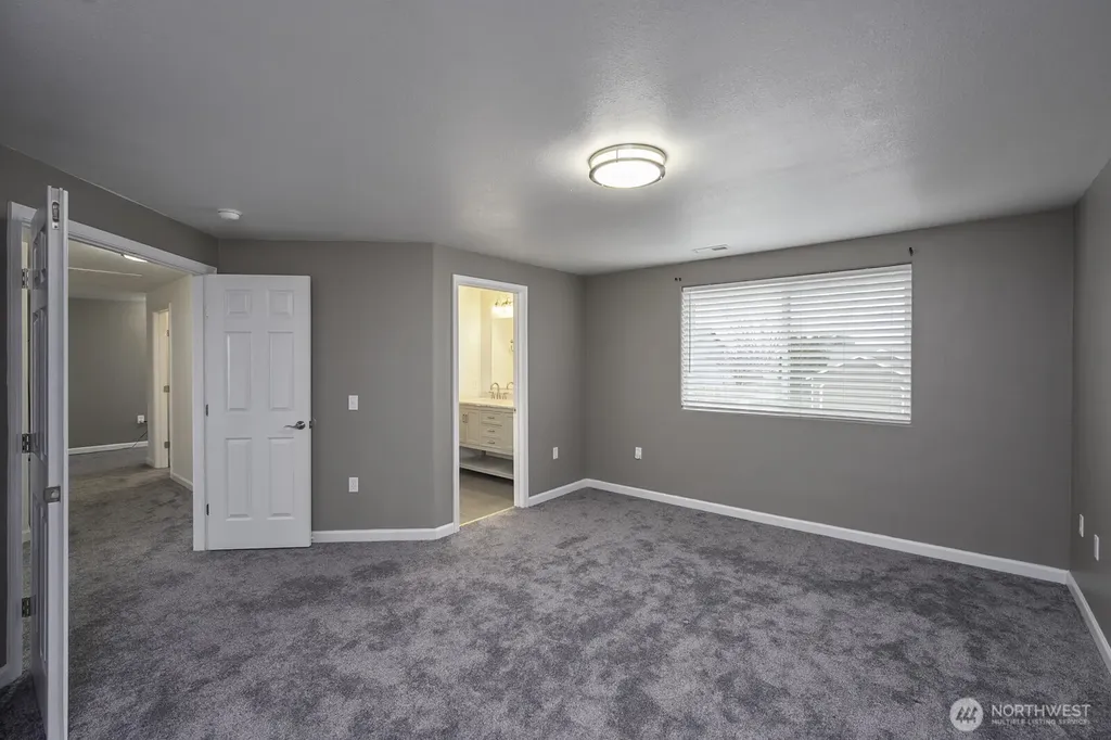1516 S Husky Drive Moses Lake WA 98837