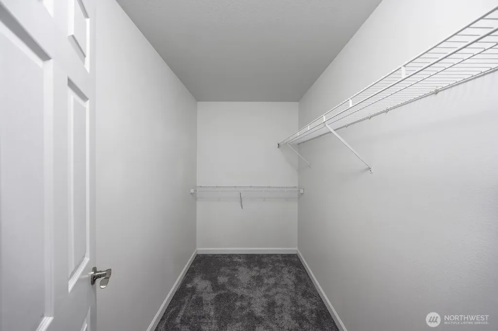 1516 S Husky Drive Moses Lake WA 98837