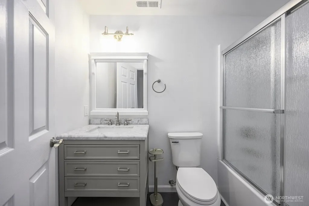1516 S Husky Drive Moses Lake WA 98837