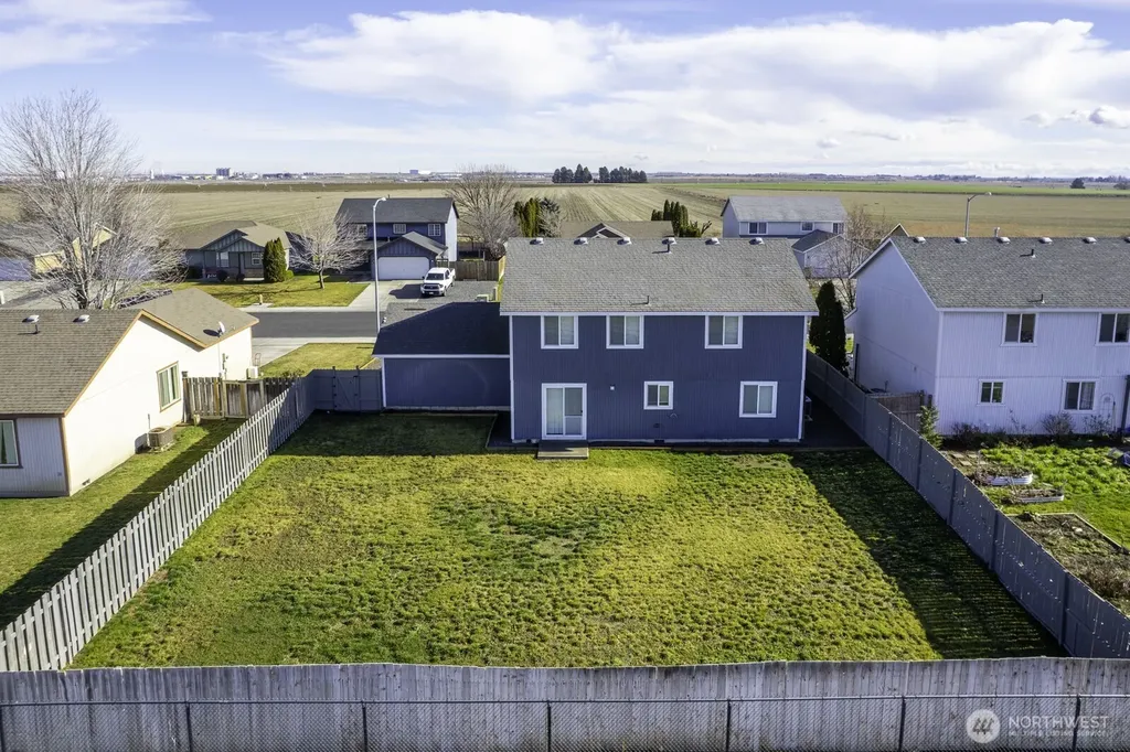 1516 S Husky Drive Moses Lake WA 98837