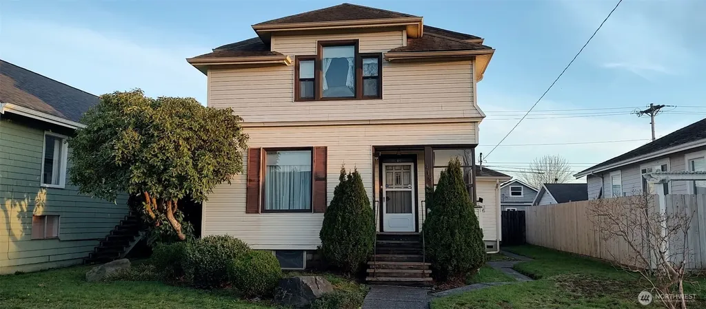 415 W 2nd Street Aberdeen WA 98520