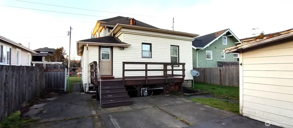 415 W 2nd Street Aberdeen WA 98520