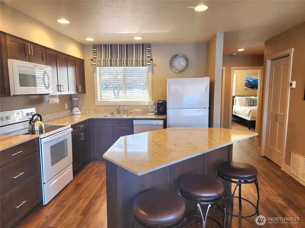 1 Beach 578-b Manson WA 98831