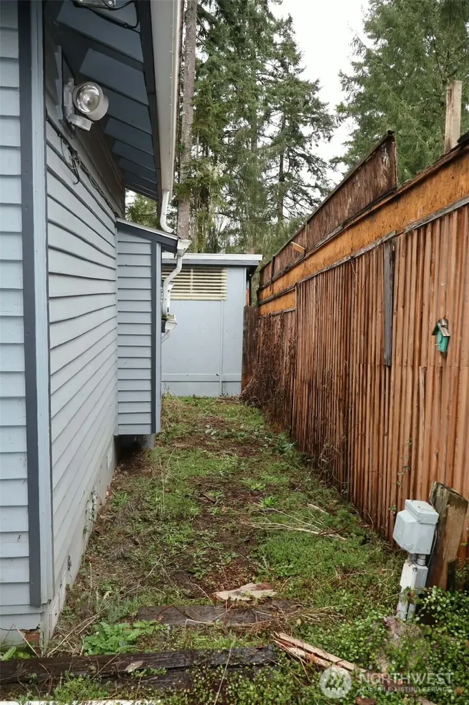 31 E Colvos Pl E Shelton WA 98584