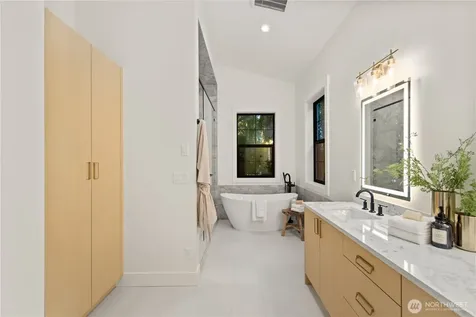 16654 NE 12th Street Bellevue WA 98008