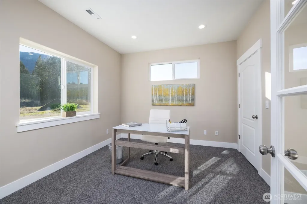 8127 Coyote Springs Lane Sedro Woolley WA 98284
