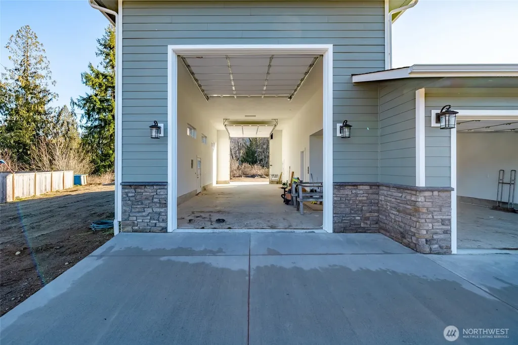 8127 Coyote Springs Lane Sedro Woolley WA 98284