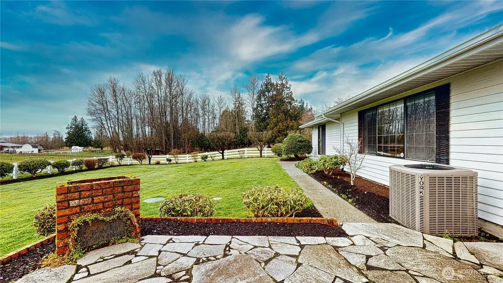 22128 Bulson Road Mount Vernon WA 98274