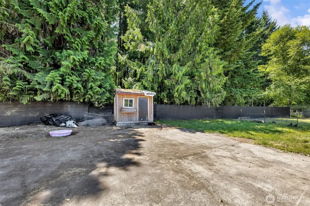 241 Foster Creek Road Toledo WA 98591
