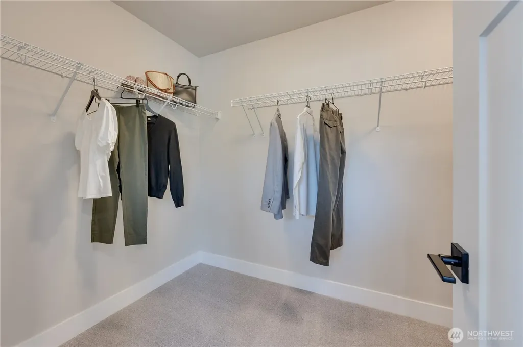 217 156th Place SW Lynnwood WA 98087