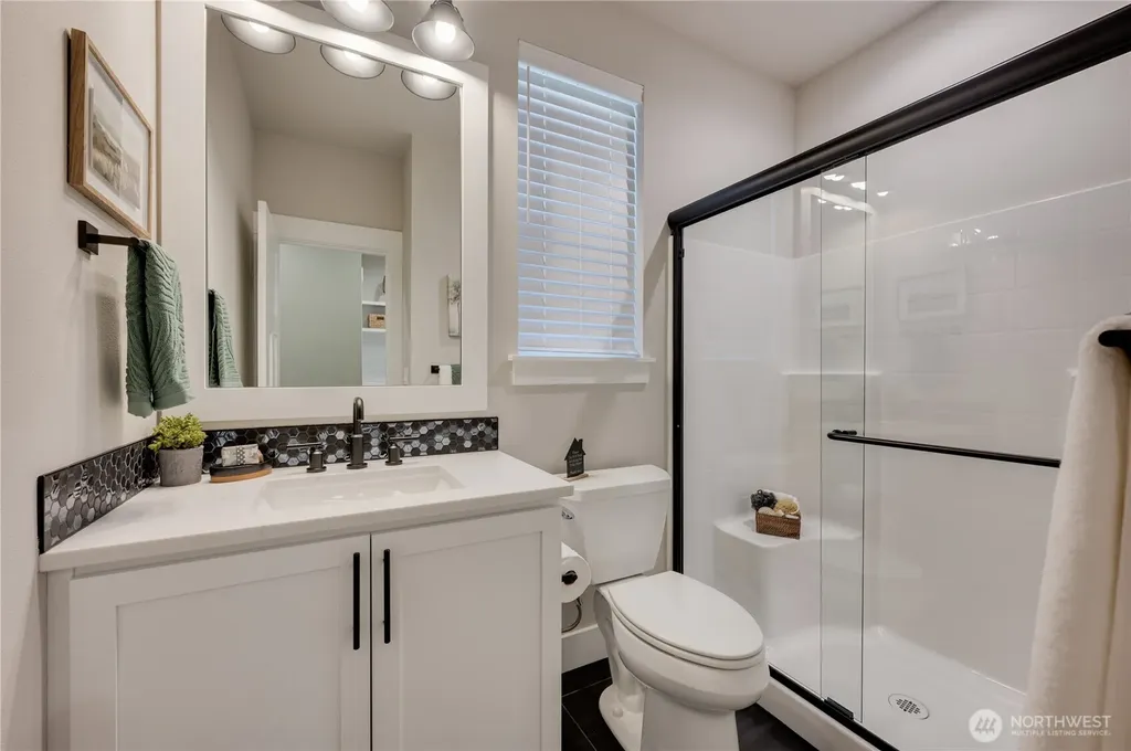 217 156th Place SW Lynnwood WA 98087
