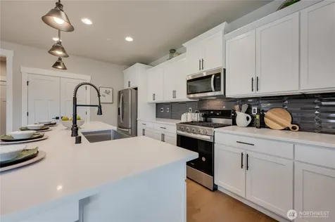 217 156th Place SW Lynnwood WA 98087