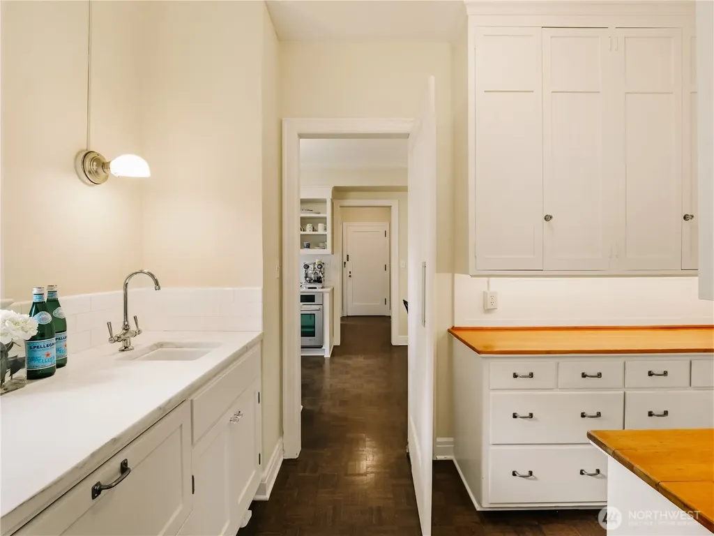 1223 Spring Street Seattle WA 98104