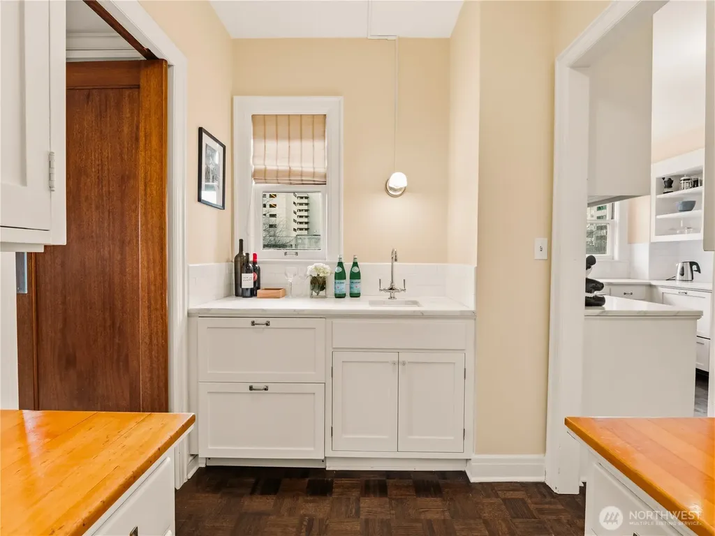 1223 Spring Street Seattle WA 98104