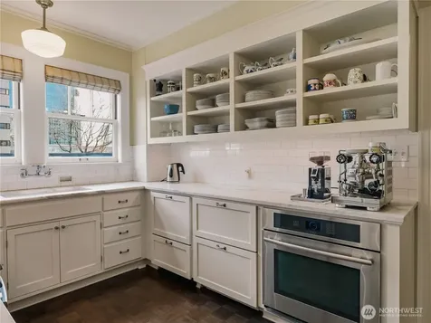 1223 Spring Street Seattle WA 98104