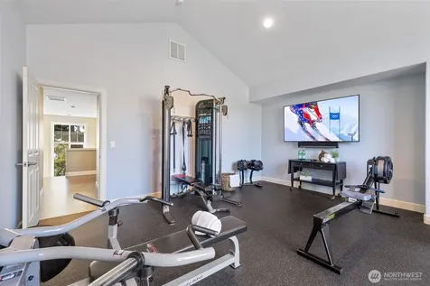 1915 205th Place NE Sammamish WA 98074