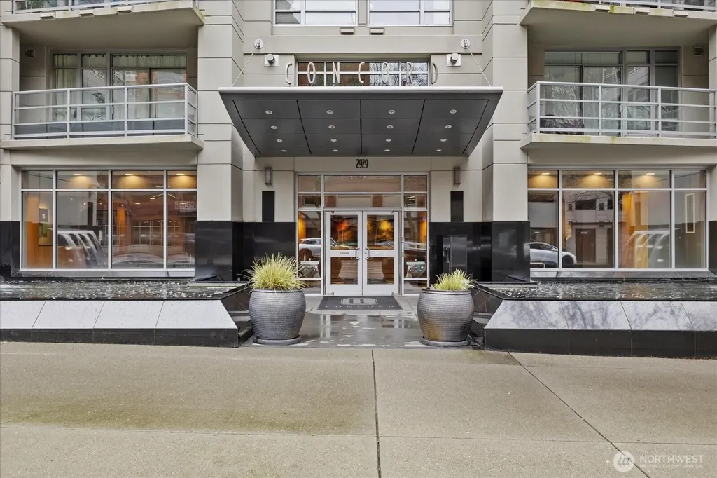 2929 1st Avenue Seattle WA 98121
