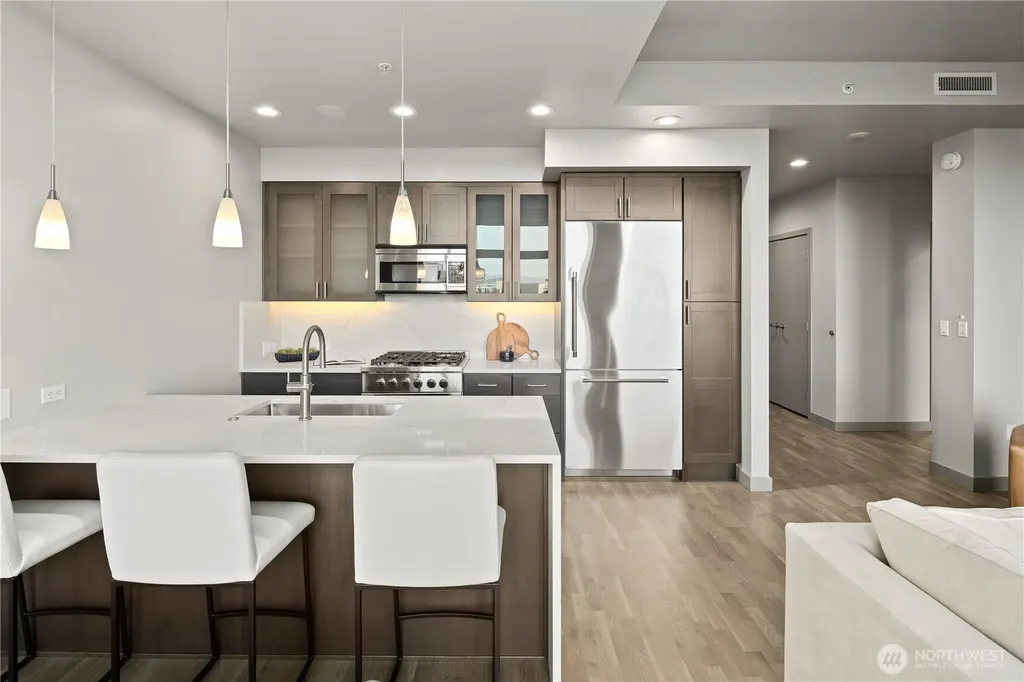 10650 NE 9th Place Bellevue WA 98004