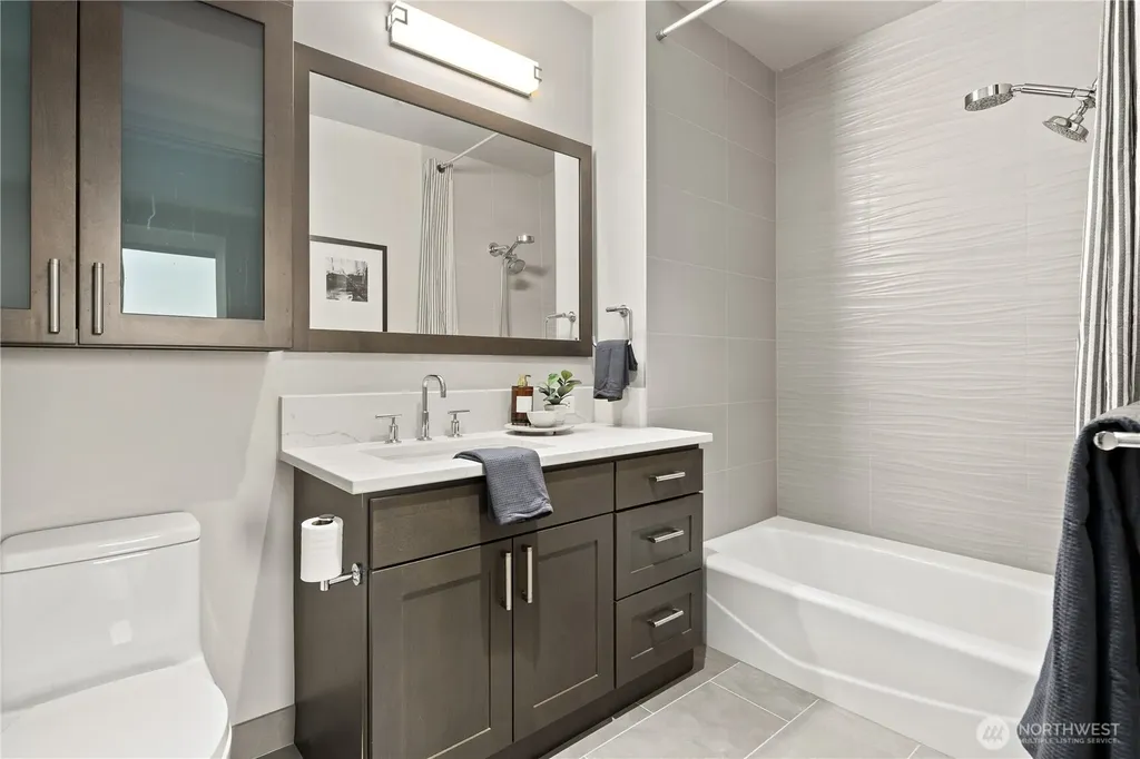 10650 NE 9th Place Bellevue WA 98004
