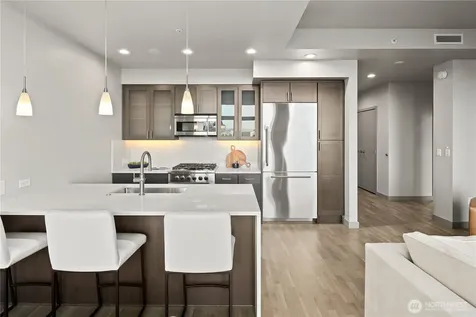 10650 NE 9th Place Bellevue WA 98004