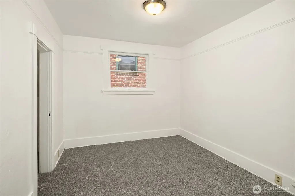 2031 Eastlake Avenue E Seattle WA 98102
