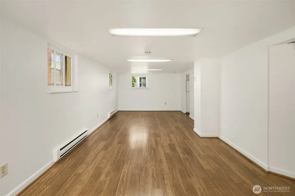 2031 Eastlake Avenue E Seattle WA 98102