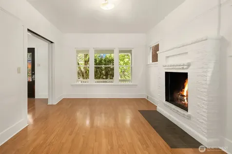 2031 Eastlake Avenue E Seattle WA 98102