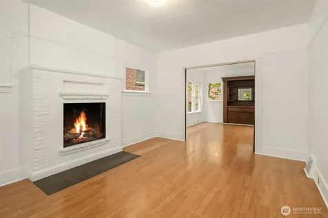 2031 Eastlake Avenue E Seattle WA 98102
