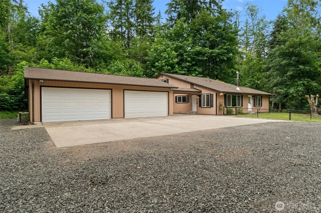 4562 SE Burley Olalla Road Olalla WA 98359